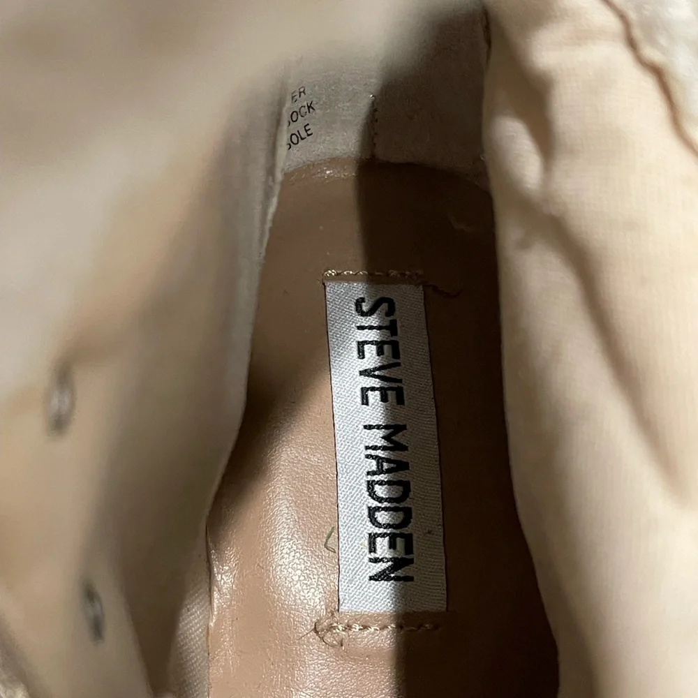 Steve‎ Madden Women's Cream Lace-Up Ankle Boots